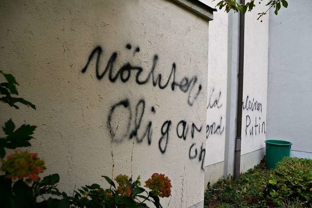 So fanden Gottesdienstbesucher die Auenwand vor.  | Foto: Hubert Rderer