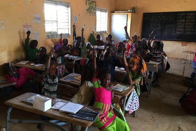 Radsportgruppe Rosà Schallstadt stärkt Schule im Senegal