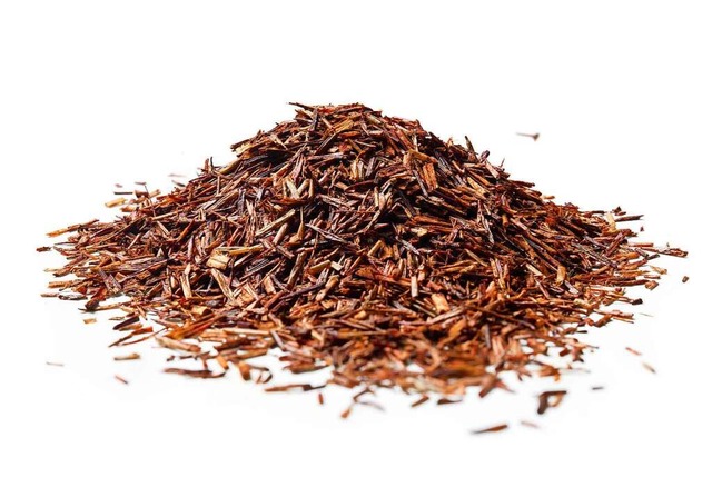 Bevor der Rooibos mit heiem Wasser in... &#8211; und spter wieder getrocknet.  | Foto: Romario Ien (stock.adobe.com)