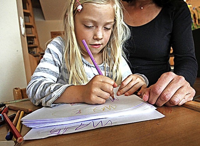 Familienpaten teilen ihre Zeit mit Familien mit kleinen Kindern.  | Foto: Karl-Josef Hildenbrand