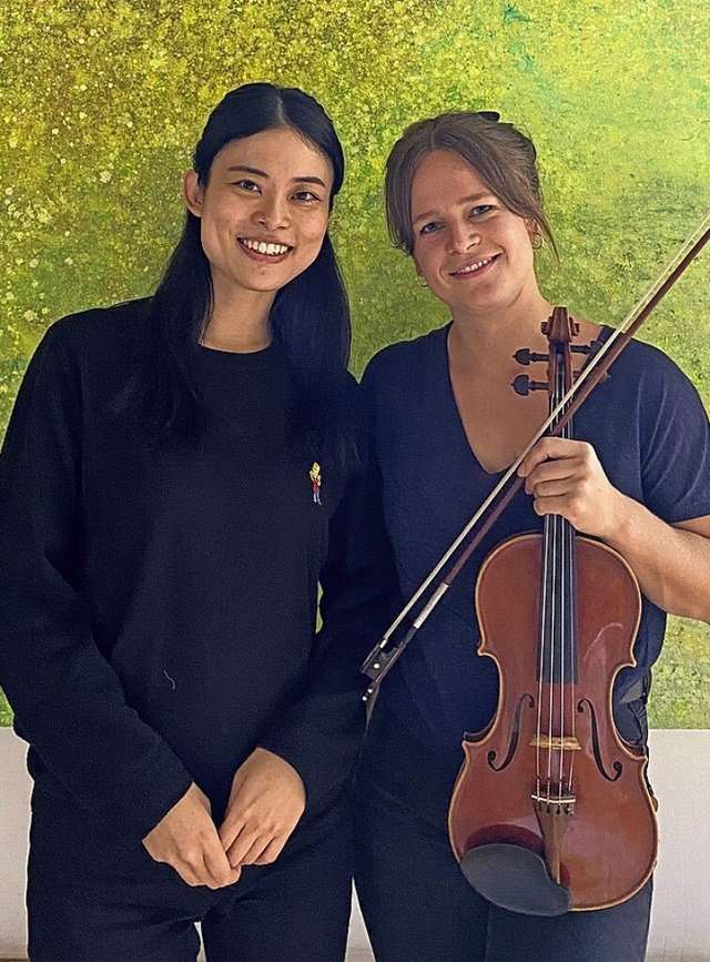 Elora Nohl (Geige) und Miki Ueda (Klav...ohannes Brahms und Henryk Wieniawski.   | Foto: Melanie Vlk