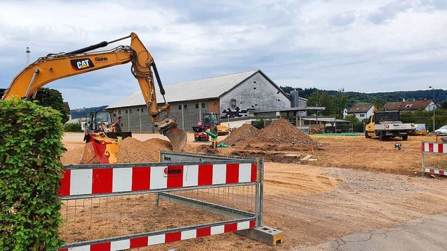 Die  Gemeinschaftsunterkunft an der Ka...Bauarbeiten  dafr entstand Ende Juli.  | Foto: Maja Tolsdorf