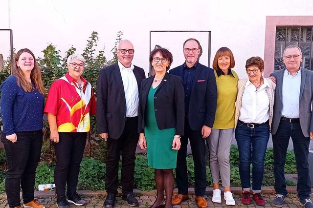 Anerkennung vom Land frs brgerschaft...Barst sowie Monika und Norbert Michel.  | Foto: Ruth Seitz