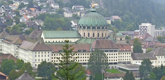 Ehemalige Schlerinnen und Schler des...lichen Zentrums ffentlich vorstellen.  | Foto: Thomas Mutter