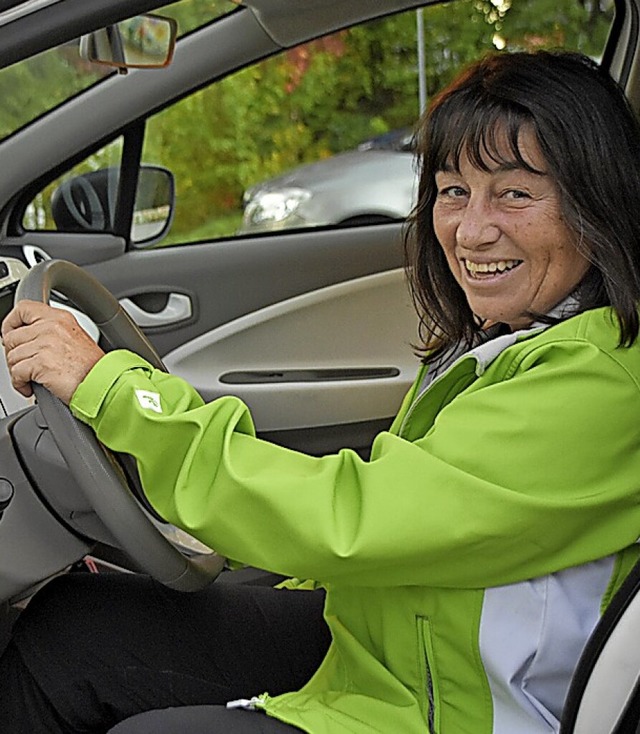 Carsharing-Vertreterin Cornelia Kammerlander am Steuer  | Foto: Horatio Gollin