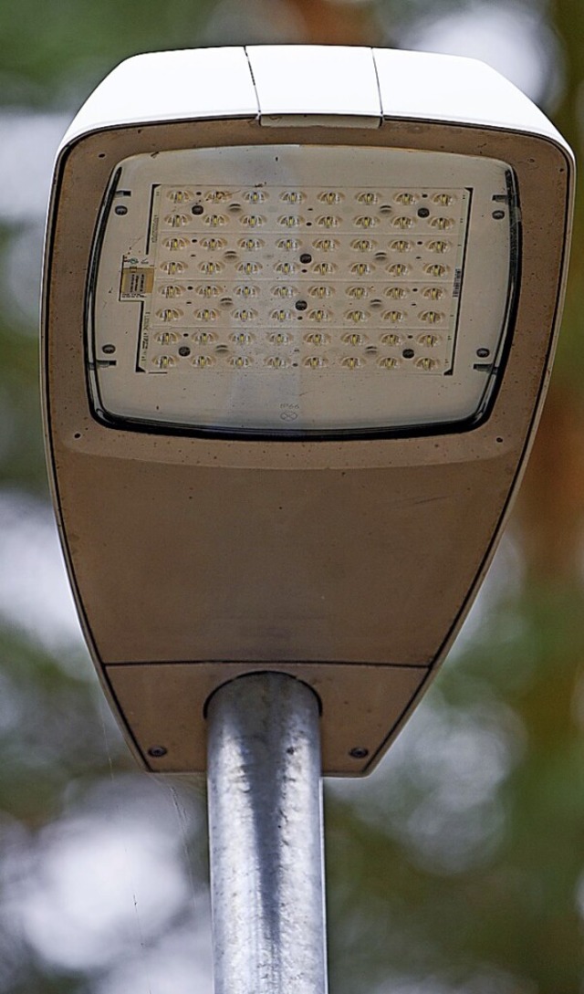 Die Straenbeleuchtung soll weiter auf LED umgerstet werden (Symbolfoto).  | Foto: Uwe Anspach