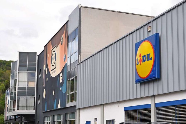 Seit Sommer ist bekannt, dass Lidl das...ie benachbarte Filiale neu bauen will.  | Foto: Daniel Gramespacher