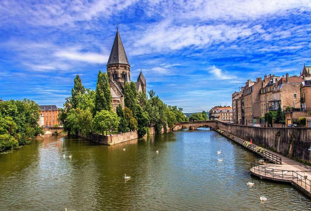 Schatzkammer Lothringens: die Altstadt von Metz  | Foto: pictarena – Fotolia