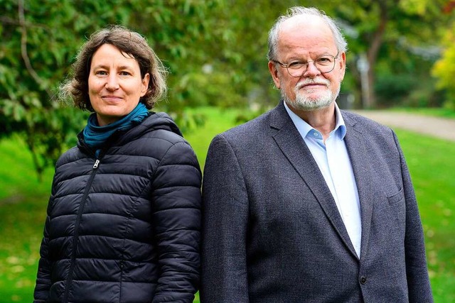 Eva Steil  und Werner Frick organisieren das Studium Generale.  | Foto: Ingo Schneider