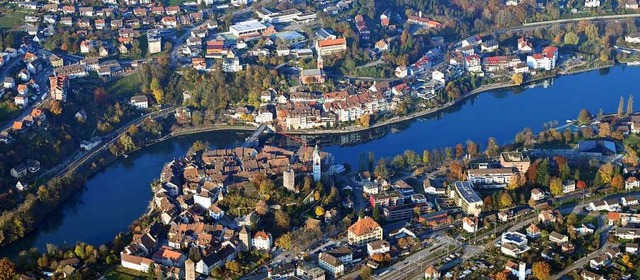 Ist ja auch schn da: Das deutsche Lau...er Nachbarn am Hochrhein am besten ab.  | Foto: Erich Meyer