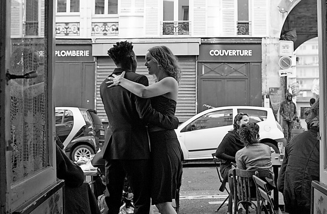 Tanzende im Bistro &#8222;Le vieux Belleville&#8220;  | Foto: Coccinelle Films