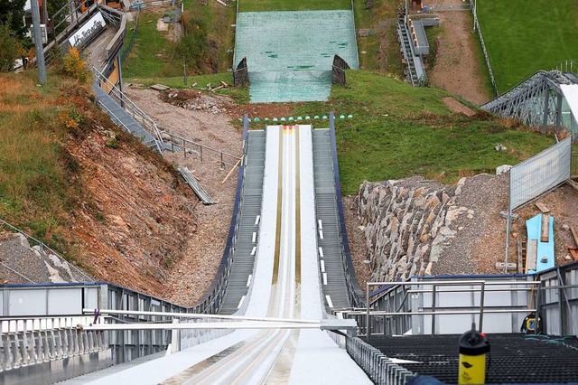 Sanft zulaufende Kurve: die neue Anlaufspur der Rothausschanze  | Foto: Joachim Hahne