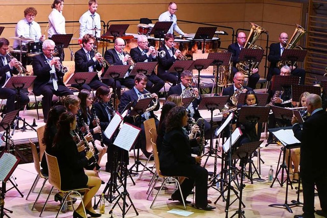 In glnzender Form prsentierte sich d...ng von Stadtkapellmeister Markus Gtz.  | Foto: Roswitha Frey