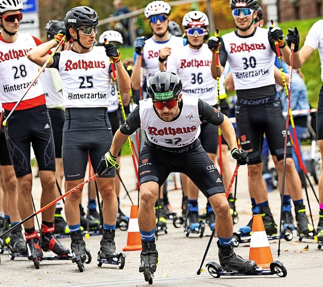 Explosiver Antritt: Fabian Riele beim...lrennen im Hinterzartener Ortszentrum   | Foto: Wolfgang Scheu