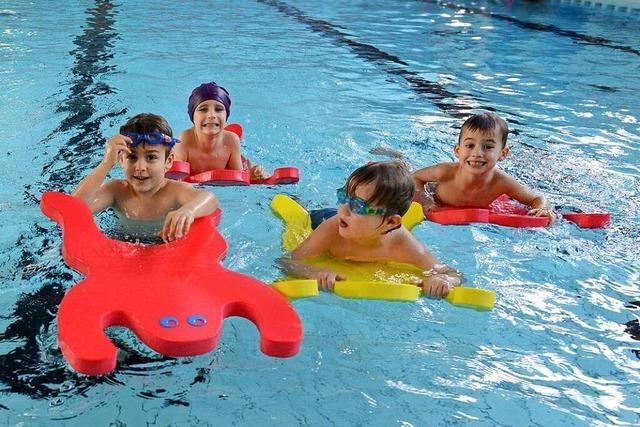 Hohe Nachfrage setzt Schwimmkurse fr Kinder in Freiburg unter Druck