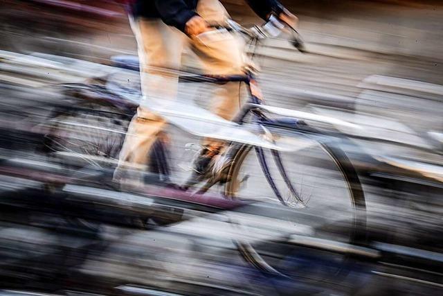Nach Fahrradunfall in Merzhausen wird junge Radlerin gesucht