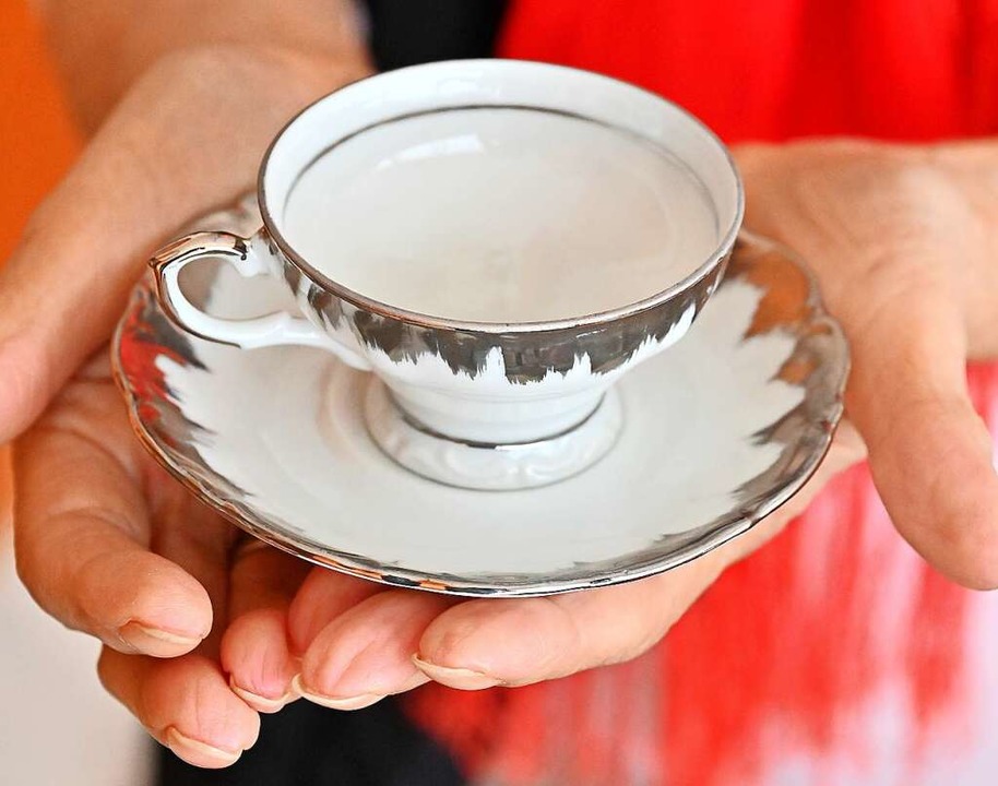 Wichtiges Erinnerungsstck fr die Sizilianerin: Espressotasse aus Catania  | Foto: Michael Bamberger