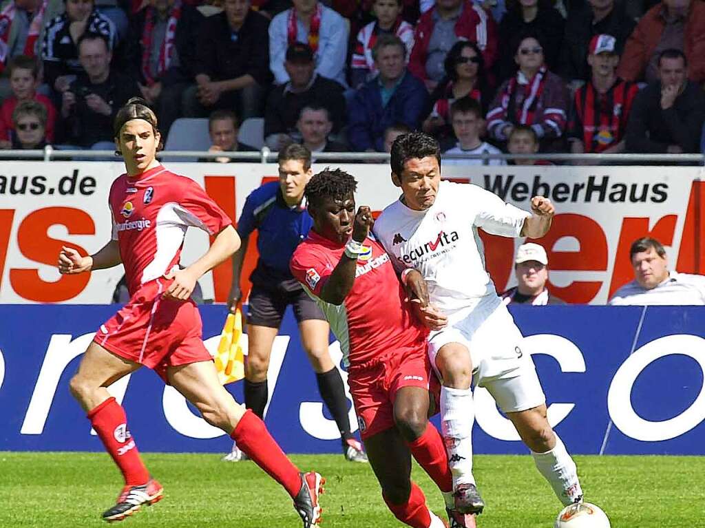 13. April 2003: In der Rckrunde kam es im Dreisamstadion zu einer Punkteteilung – einen eigenen Treffer erzielten die Freiburger dabei nicht, St. Pauli unterlief beim 1:1-Endergebnis ein Eigentor.