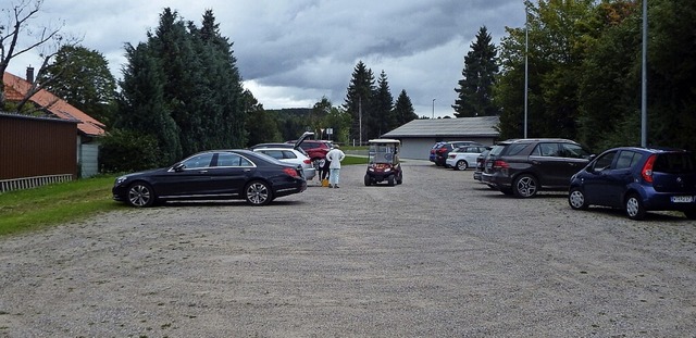 Auf diesem Gelnde des Golfclubs Ricke...lde ein Wohnmobilstellplatz entstehen.  | Foto: Wolfgang Adam