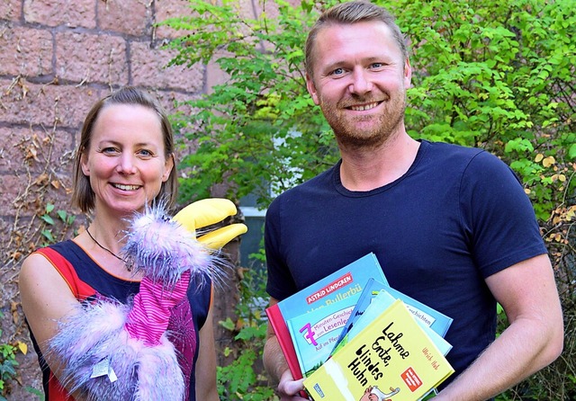 Lilli Wenzel-Teuber und Edgar Schattsc...r wollen Kinder frs lesen begeistern.  | Foto: Caritasverband Lahr