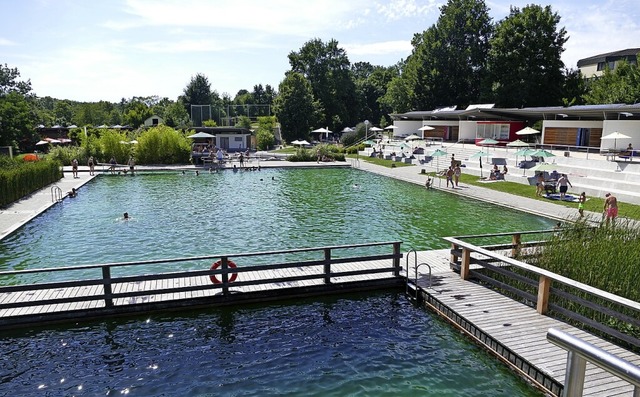 Das Murhena lockt im Sommer zum Bade.   | Foto: Martin Kpfer