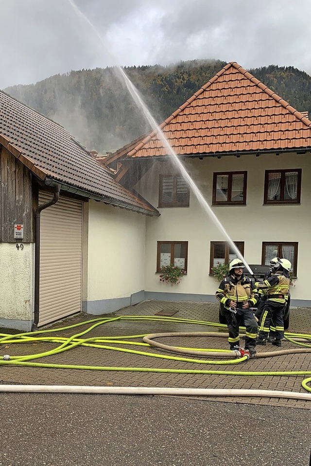 Ein Brand einer Maschine in einer Werk...euerwehr in Simonswald auf die Probe.   | Foto: FFW Simonswald