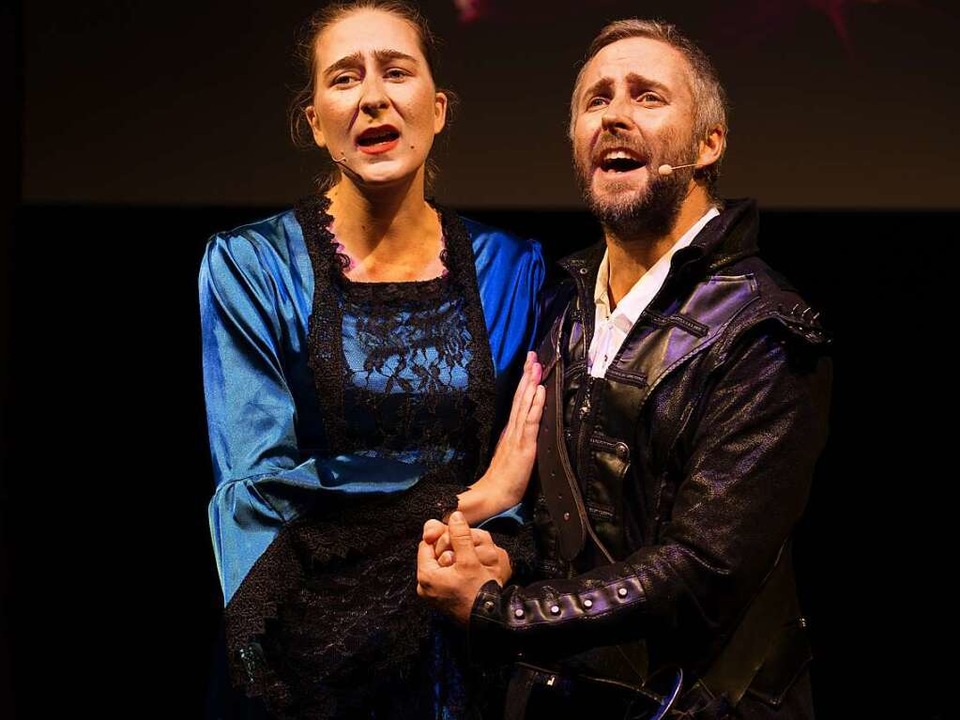 Britta Allies (Mylady) und Thomas Grei...usical &#8222;Die 3 Musketiere&#8220;.  | Foto: Philipp Latini