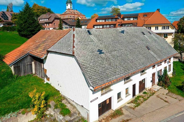 An der Stelle, an der das unbewohnte A...s &#8222;Lebens-Phasen-Haus entstehen.  | Foto: Wilfried Dieckmann