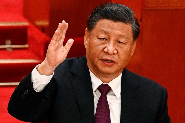 Xi Jinping bei der Abschlusssitzung de...ischen Kongresses am heutigen Samstag.  | Foto: NOEL CELIS (AFP)