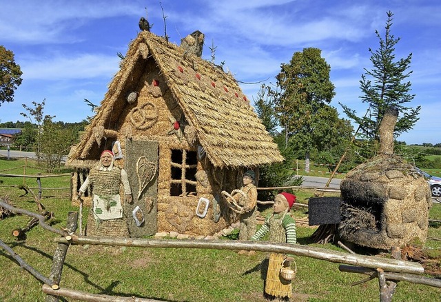 2023 gibt es wieder einen Strohskulptu...werb beim Bauernmarkt in Frohnschwand.  | Foto: Stefan Pichler