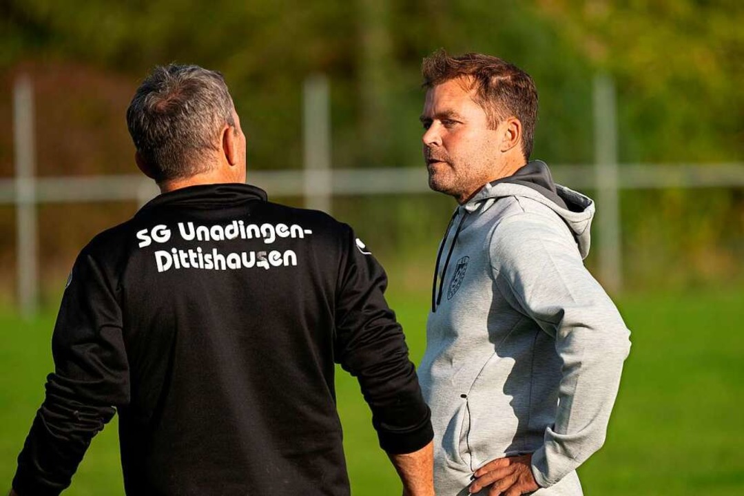 Die SG um Trainer Thomas Wolf (links) ...SV Grafenhausen auf dem Weg nach oben.  | Foto: Wolfgang Scheu