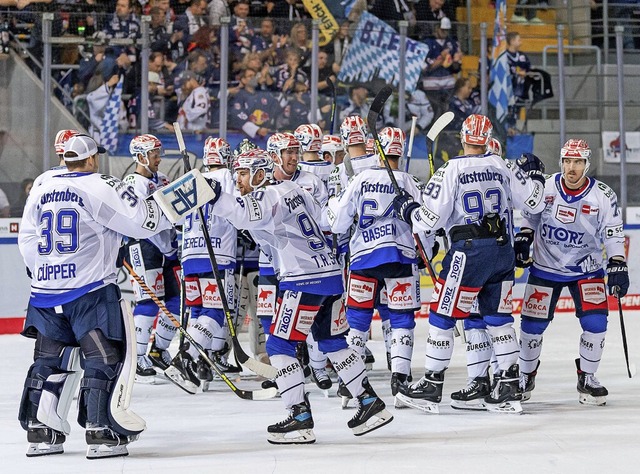 Jubel in Mnchen: Die Wild Wings besie...L-Spitzenreiter berraschend mit 5:1.   | Foto: IMAGO/Eibner-Pressefoto/Heike Feiner