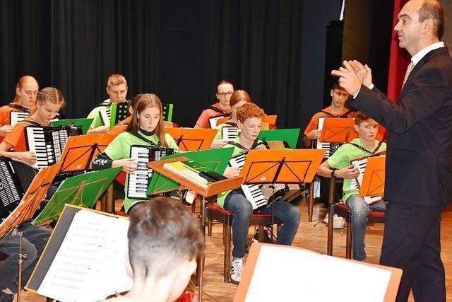 AHC Neustadt feiert 90-jähriges Bestehen mit einem großen Konzert