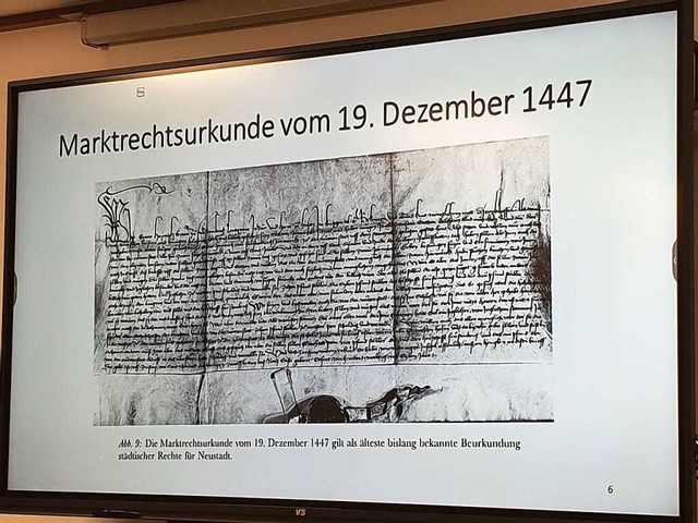 Vor 575 Jahren wurde die sogenannte Marktrechtskurkunde fr Neustadt verfasst.  | Foto: Sonja Niederer