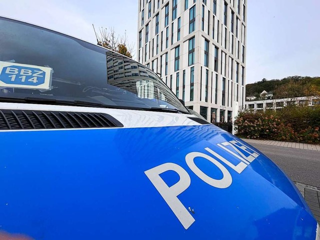 Die Autos der Bundesbereitschaftspolizei in Lrrach  | Foto: Jonas Hirt