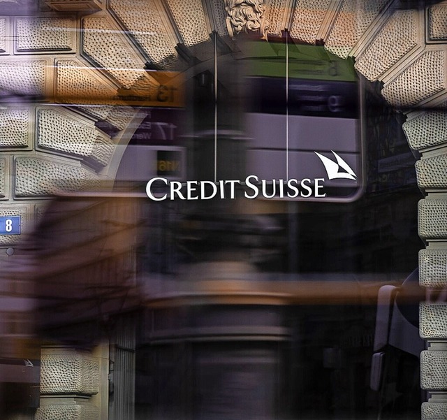 Anleger haben der Credit Suisse zuletzt die kalte Schulter gezeigt.   | Foto: Michael Buholzer (dpa)