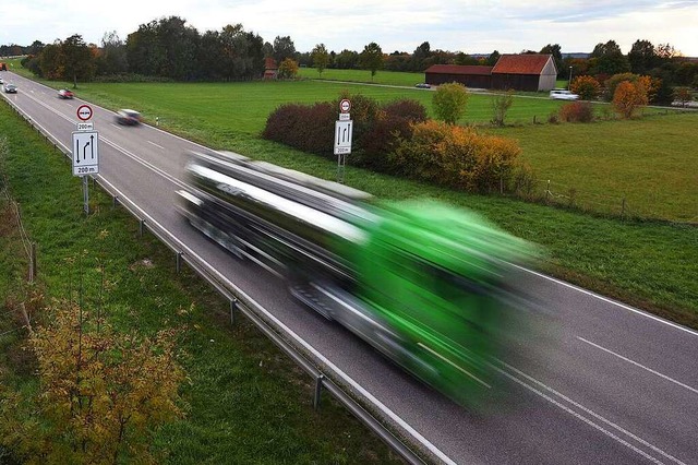 Straenverkehrslrm beeintrchtigt die Bewohner in Rtenbach (Symbolfoto).  | Foto: Karl-Josef Hildenbrand (dpa)