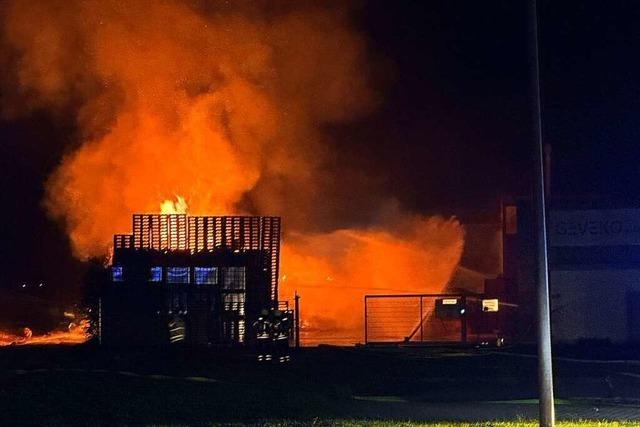 Feuerwehr verhindert Explosion auf Firmengelände in Müllheim