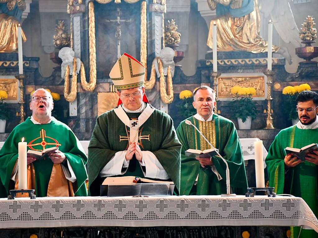 Erzbischof Stephan Burger beim Festgottesdienst in der St.Josefskirche.