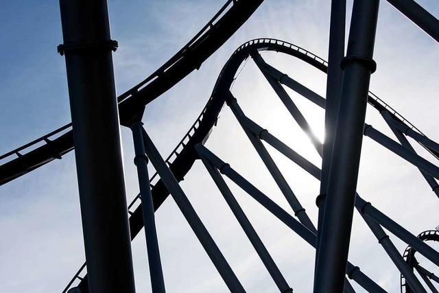 Achterbahn Silver Star im Europa-Park stoppt wegen eines Defekts