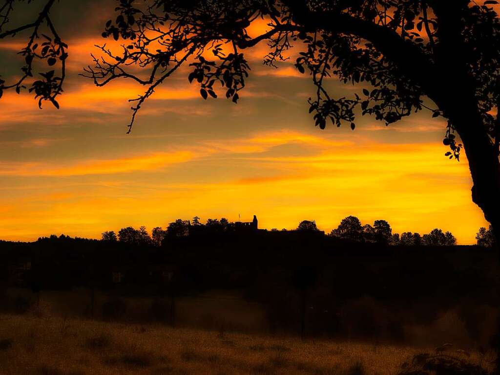 Goldenen Stunde kurz vor Sonnenaufgang an der Hochburg