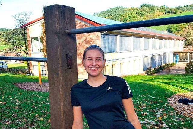 Die 18-jhrige Julia Laag ist bungsleiterin beim Turnverein Schuttertal