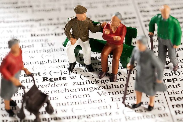 Die Inflation trifft auch die mehr als...ntnerinnen und Rentner in Deutschland.  | Foto: Eisenhans  (stock.adobe.com)
