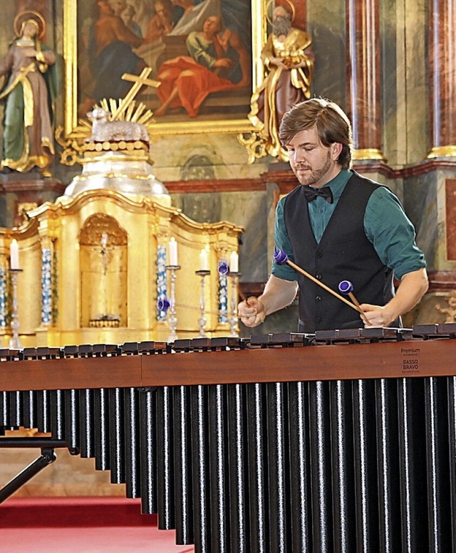 Manuel Leuenberger und sein  Marimbaphon.    | Foto: Manfred Dinort