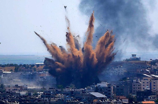 In einem umstrittenen Stck der Britin...ngriffe Israels auf den Gaza-Streifen.  | Foto: Hatem Moussa (dpa)