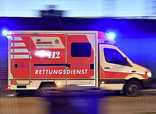 Eine Radfahrerin wurde in Berlin von einem Betonmischer berrollt.  | Foto: Boris Roessler (dpa)
