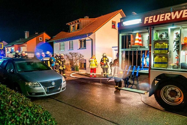 Die Feuerwehr im Einsatz  | Foto: Einsatz Report 24