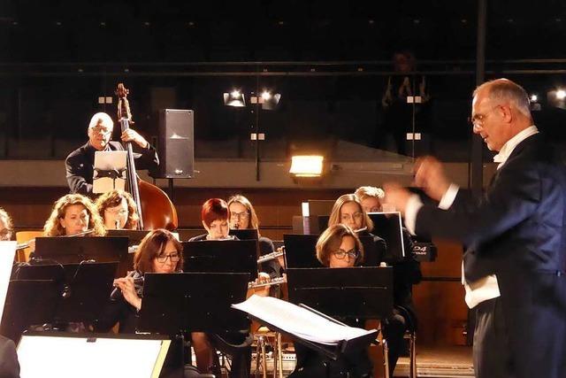 Emmendinger Konzertbesucher erleben 92 motivierte Akteure und tolle Musik fr einen guten Zweck