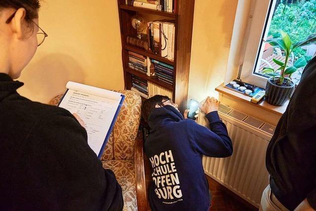 Studierende der Hochschule Offenburg helfen, die Heizung zu optimieren