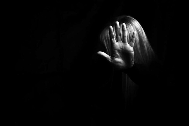 Sehr hufig bleibt Gewalt gegen Frauen...n Nahraum&#8220; abspielt, unentdeckt.  | Foto: iweta0077 / stock.adobe.com